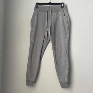Lululemon Warm Down Jogger II 27"
Heathered Core Medium Grey size 6